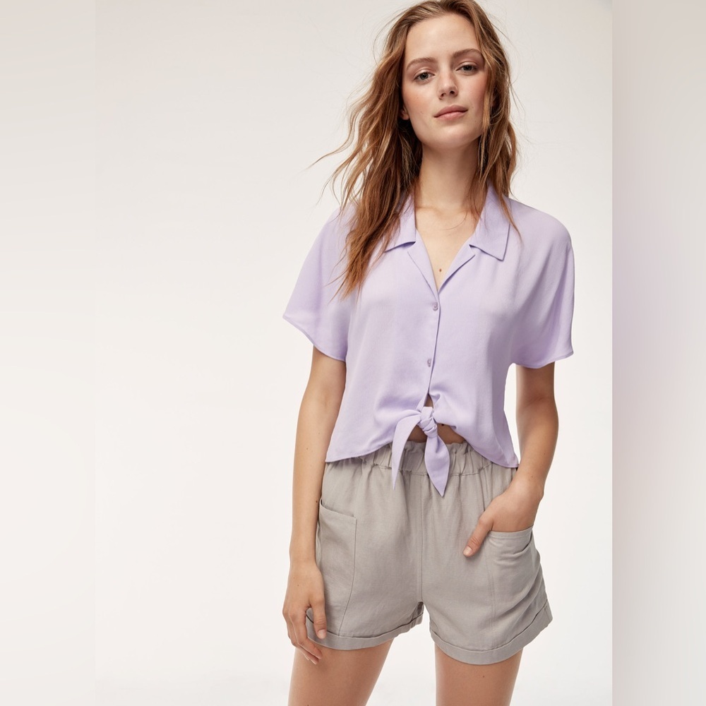 060 WILFRED FREE Aritzia Women's Tie Front Blouse - Lilac, Medium